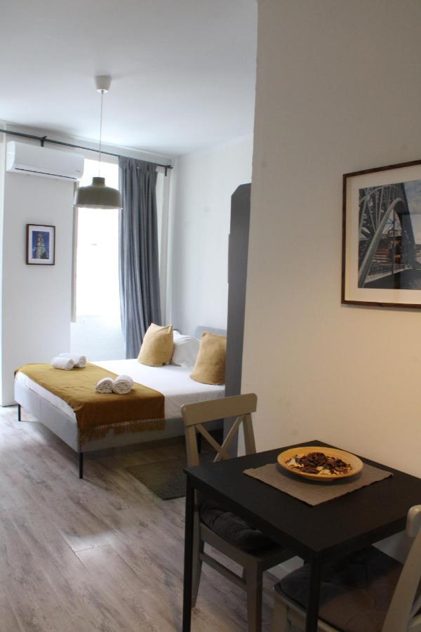 Aparthotel Oporto Entreparedes Bagian luar foto