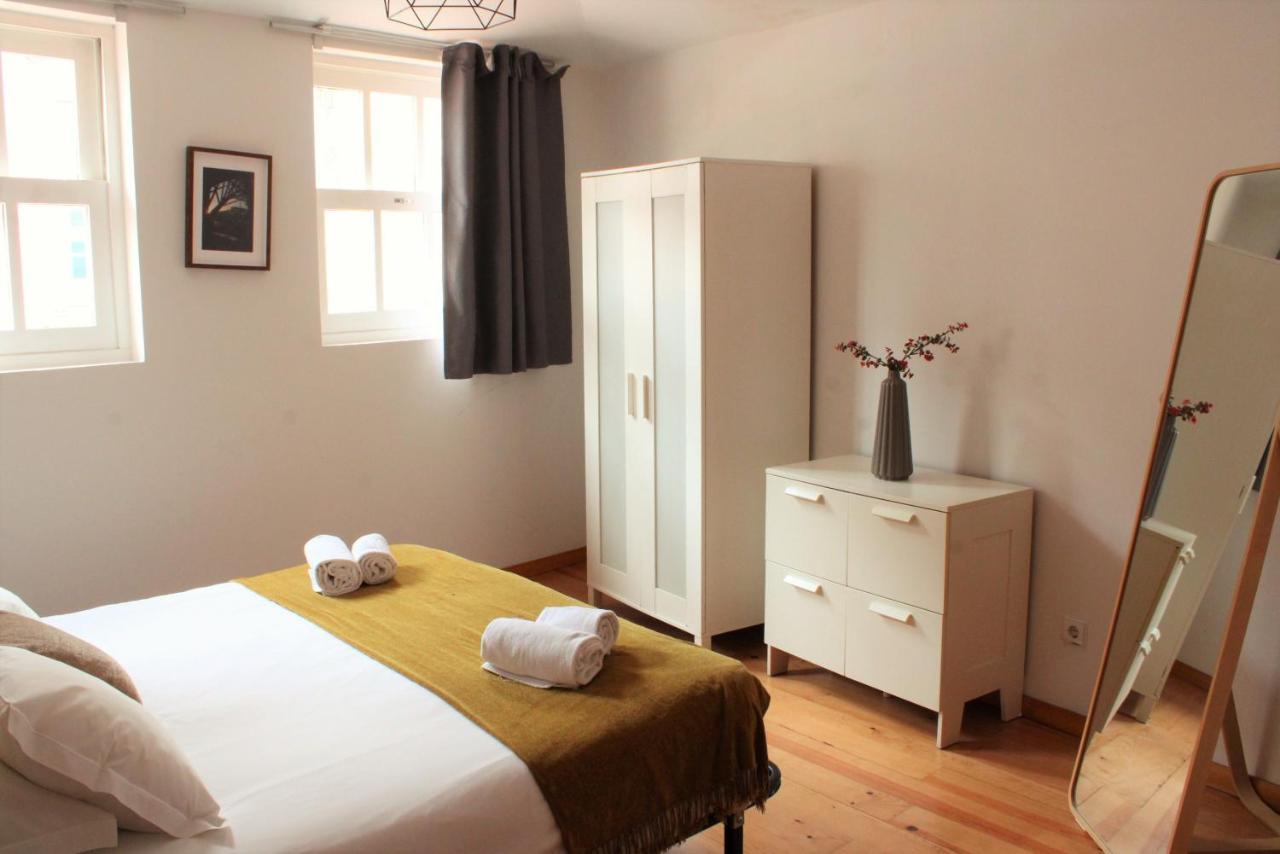 Aparthotel Oporto Entreparedes Bagian luar foto