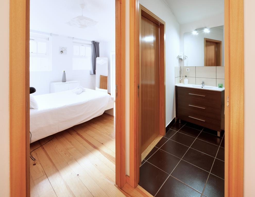 Aparthotel Oporto Entreparedes Bagian luar foto