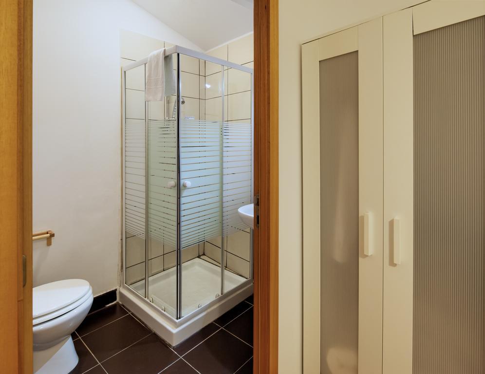 Aparthotel Oporto Entreparedes Bagian luar foto
